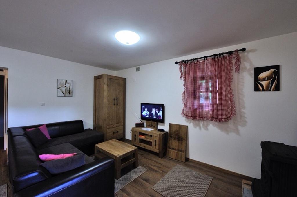 Apartment Drvena Kuca Mreznica Gornji Zvecaj Room photo